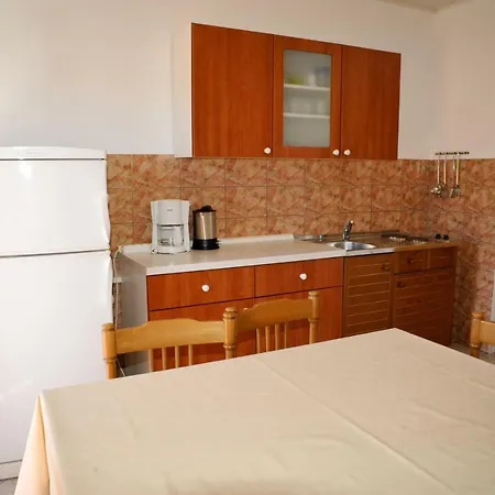 Benko-lopar Apartment *