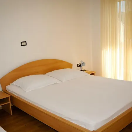 Benko-lopar Apartment Lopar