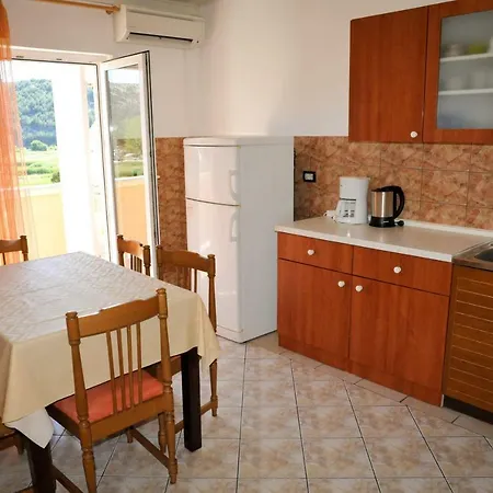 Apartment Benko-lopar *